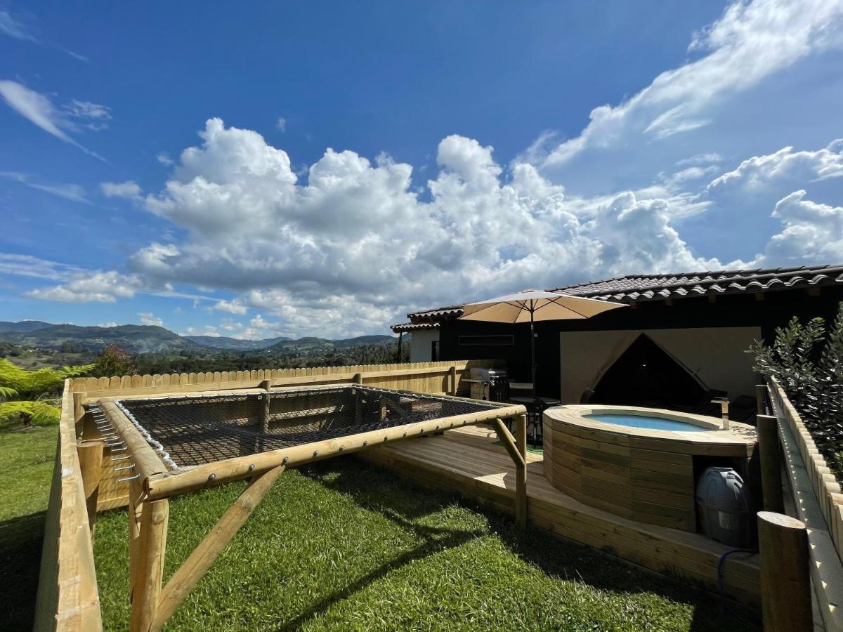 Hotel Bleu Hills Glamping Llanogrande Rionegro Exterior foto